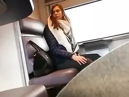 ქერამ იცის როგორ აიძულოს მამაკაცი, რომ თავი დაანებოს მას კარიესულ პოზებში