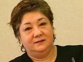 ბიჭი აცნობიერებს ოცნებას პორნოვარსკვლავთან ბინძური სექსის შესახებ